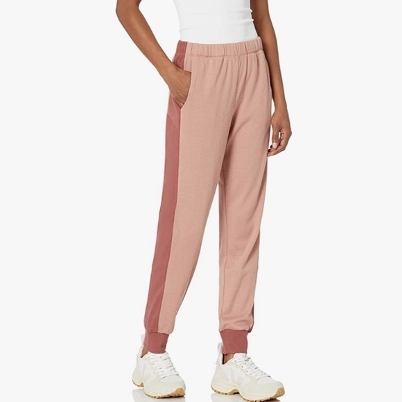 Monrow Dry‎ Rose Thermal Jogger Size Medium Women - Picture 1 of 11